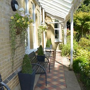 Somerton Lodge (Adults Only)
